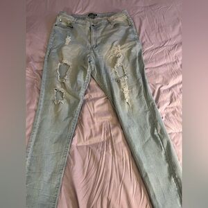 Fashion Nova Distressed jeans. Size 2X